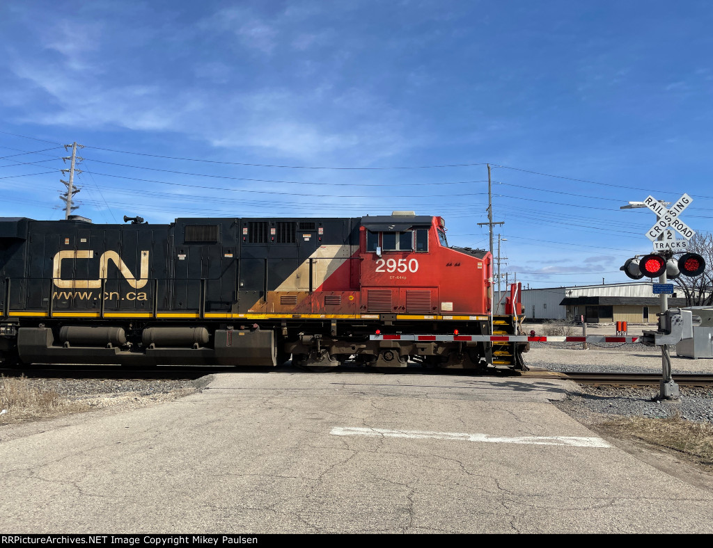 CN 2950 in Neenah